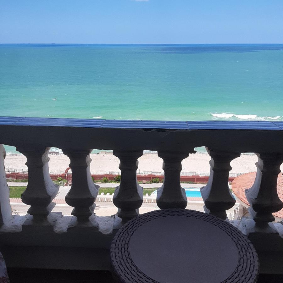Panorama Sea View Apartment: Coast Getaway *