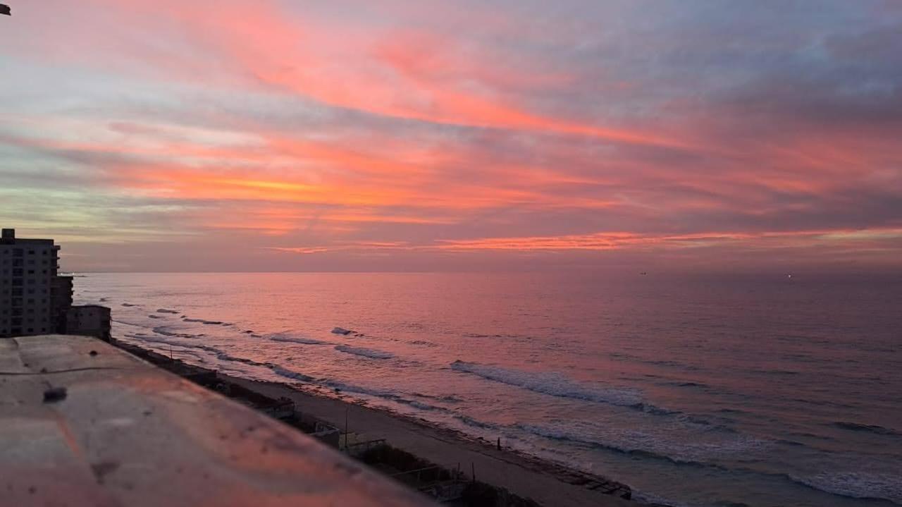 Panorama Sea View Apartment: Coast Getaway Apartment *